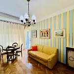 Ampio Apartment *